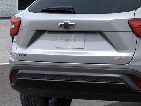 New 2026 Chevrolet Trax RS w/ Driver Confidence Package FWD image 38
