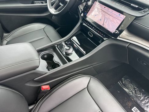 New 2026 Jeep Grand Cherokee L Limited AWD/4WD image 17