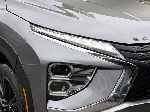 Used 2024 Mitsubishi Eclipse Cross LE AWD/4WD image 9