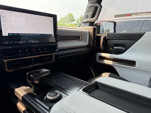 Used 2024 GMC Hummer EV 3X AWD/4WD image 49