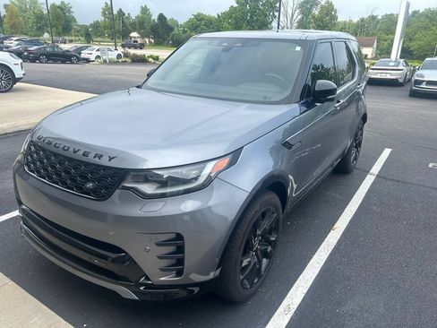 Used 2023 Land Rover Discovery S R-Dynamic AWD/4WD image 1