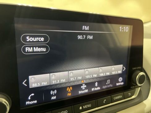 Used 2021 Nissan Rogue SV image 12