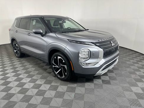 Used 2022 Mitsubishi Outlander SE AWD/4WD image 12