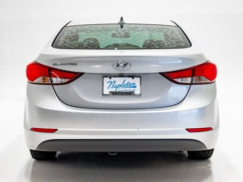 Used 2015 Hyundai Elantra SE w/ Option Group 03 FWD image 29