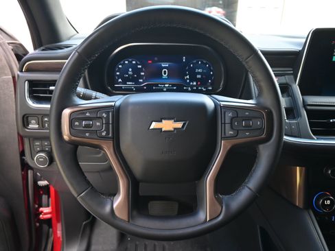 Used 2024 Chevrolet Tahoe High Country AWD/4WD image 6