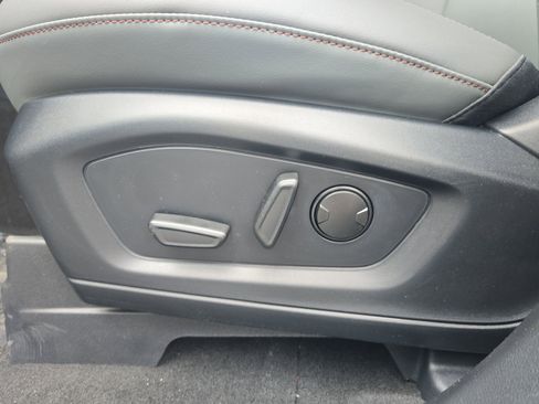 New 2026 Ford Explorer Active w/ Active Comfort Package RWD image 16