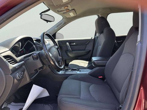 Used 2017 Chevrolet Traverse LT w/ Style and Technology Package AWD/4WD image 38