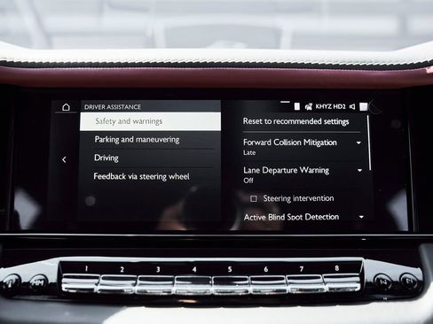 Used 2026 Rolls-Royce Cullinan AWD/4WD image 70