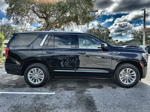 Used 2024 GMC Yukon SLT image 10