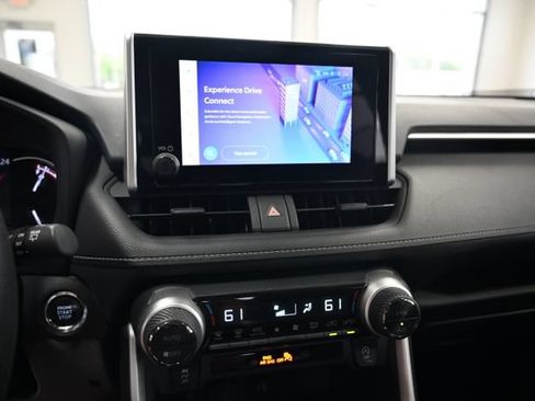 Used 2024 Toyota RAV4 XLE FWD image 15