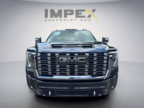 Used 2024 GMC Sierra 2500 Denali Ultimate AWD/4WD image 8