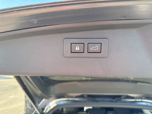 Certified 2023 Subaru Outback Premium image 18