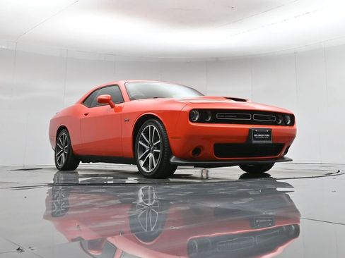 Used 2023 Dodge Challenger R/T image 44