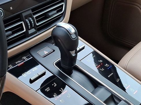 Used 2023 Porsche Macan S image 15