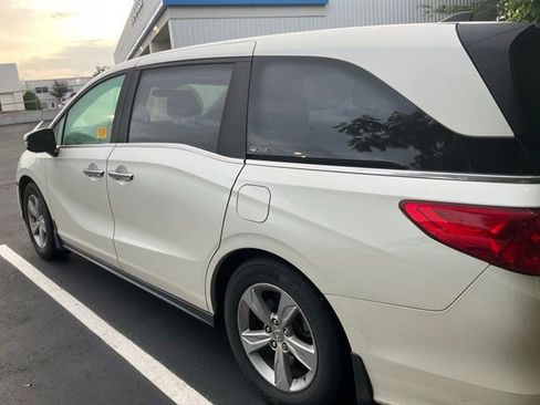 Used 2019 Honda Odyssey EX image 8