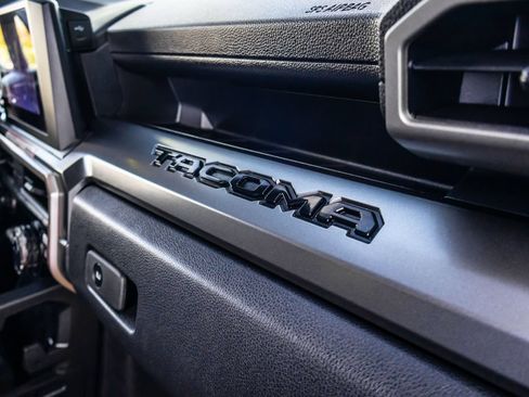 Used 2026 Toyota Tacoma SR5 AWD/4WD image 24