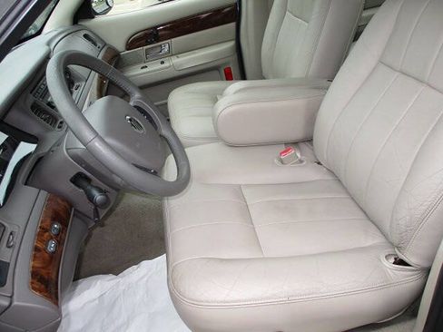 Used 2007 Mercury Grand Marquis LS image 28