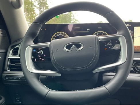 Certified 2025 INFINITI QX80 Sensory AWD/4WD image 11