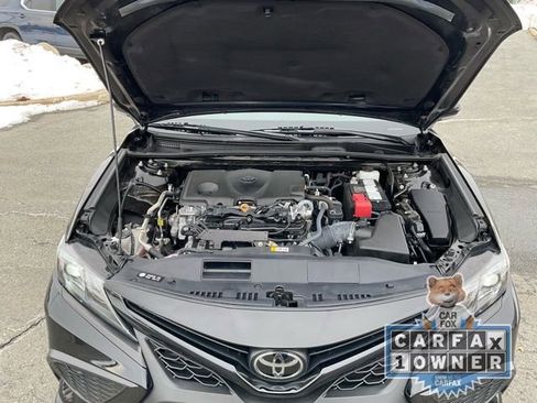 Used 2024 Toyota Camry SE image 19