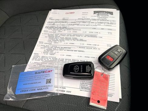 Used 2022 Toyota RAV4 XLE image 11