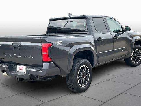 Used 2025 Toyota Tacoma TRD Sport image 13