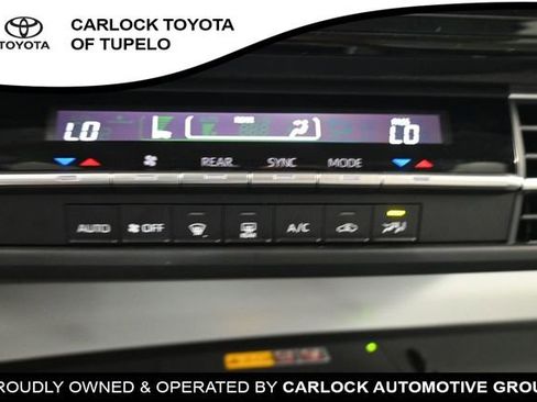 Used 2026 Toyota Sienna LE FWD image 13