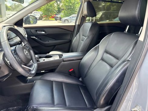 Used 2023 Nissan Rogue SV w/ SV Premium B Package FWD image 12