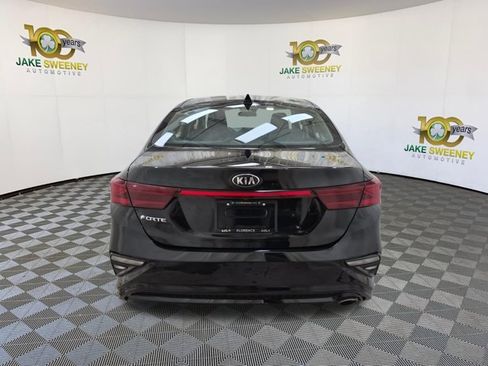 Certified 2021 Kia Forte LXS FWD image 9