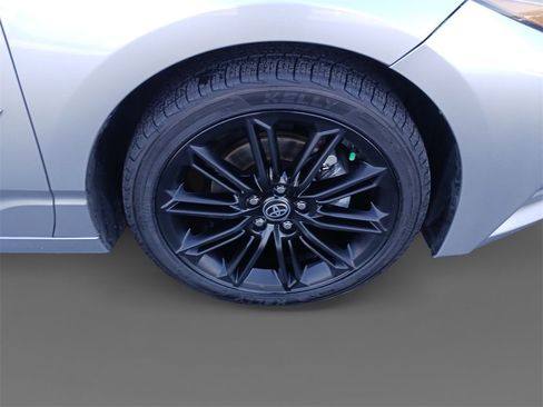 Used 2022 Toyota Avalon XSE image 16