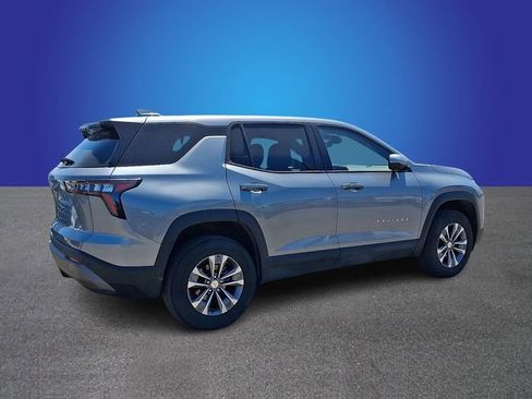 Used 2025 Chevrolet Equinox LT FWD image 4