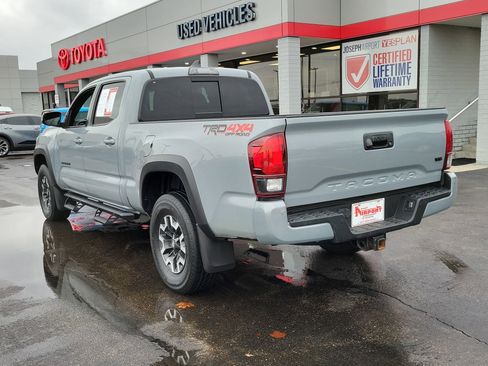 Used 2019 Toyota Tacoma TRD Off-Road w/ Technology Package image 6