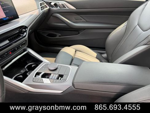 Used 2025 BMW M440i Coupe w/ Premium Package RWD image 13