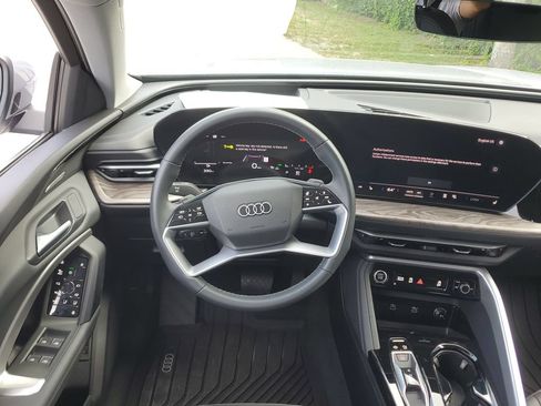 Certified 2025 Audi Q5 Premium Plus w/ Premium Plus AWD/4WD image 20