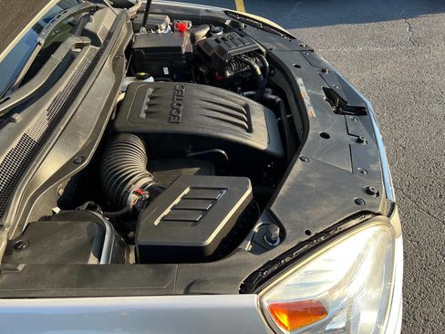 Used 2015 Chevrolet Equinox LT w/ Driver Convenience Package image 40