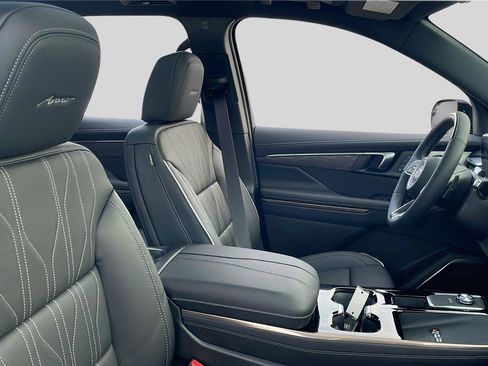 New 2026 Buick Enclave Avenir w/ Super Cruise Package image 22