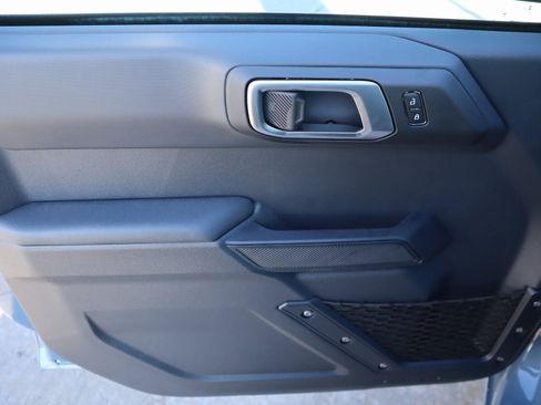 New 2025 Ford Bronco 4-Door AWD/4WD image 15