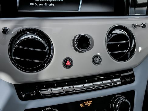 Used 2023 Rolls-Royce Ghost image 38