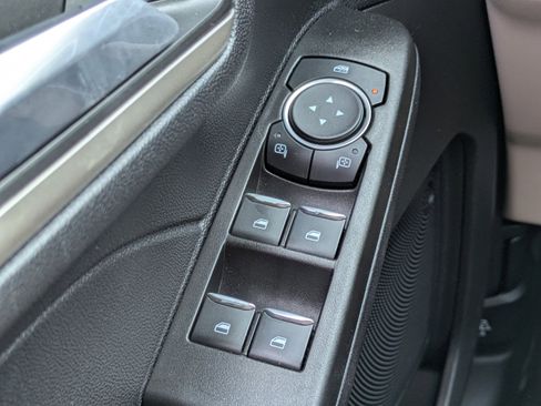 Used 2021 Ford Escape SE w/ Convenience Package image 20