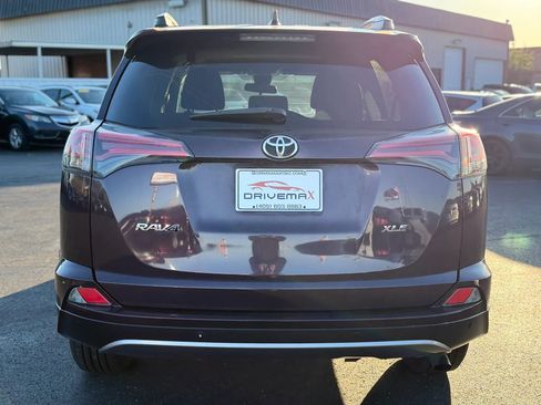 Used 2017 Toyota RAV4 XLE FWD image 6
