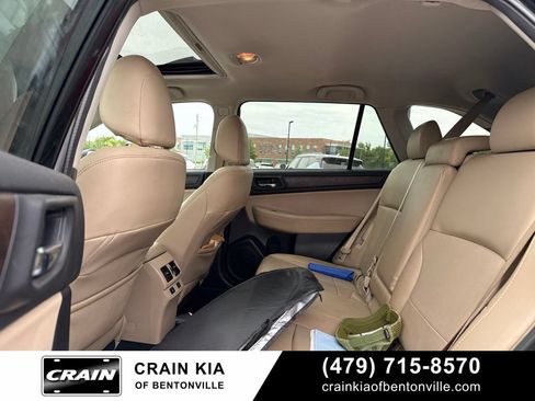 Used 2016 Subaru Outback 2.5i Limited AWD/4WD image 14