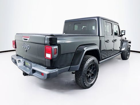 Used 2022 Jeep Gladiator Sport image 9