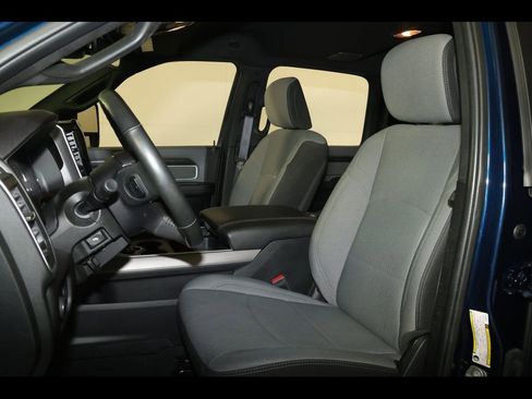 Used 2023 RAM 2500 Big Horn w/ Level B Equipment Group image 27