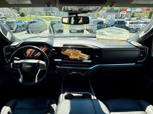 Used 2024 Chevrolet Silverado 2500 LTZ w/ LTZ Plus Package image 16