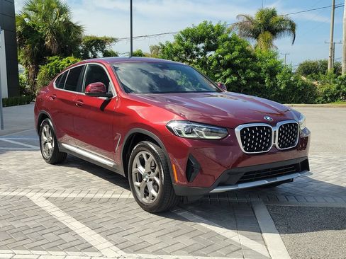 Used 2025 BMW X4 xDrive30i AWD/4WD image 7