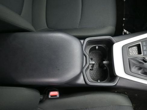 Used 2024 Toyota RAV4 LE image 28