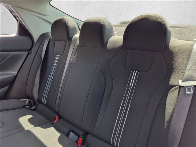 Used 2024 Hyundai Elantra SEL FWD image 17