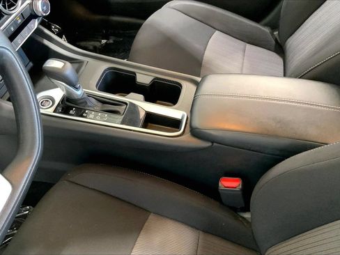 Used 2023 Nissan Sentra SV FWD image 17