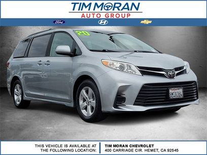 Used 2020 Toyota Sienna LE w/ Carpet Mat Package