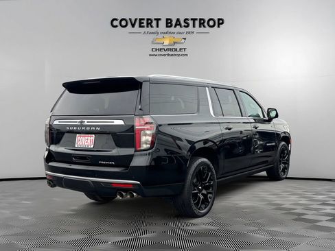 Used 2023 Chevrolet Suburban Premier RWD image 6