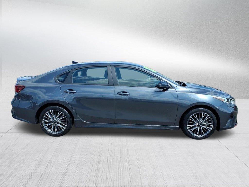 Used 2023 Kia Forte GT-Line FWD image 3